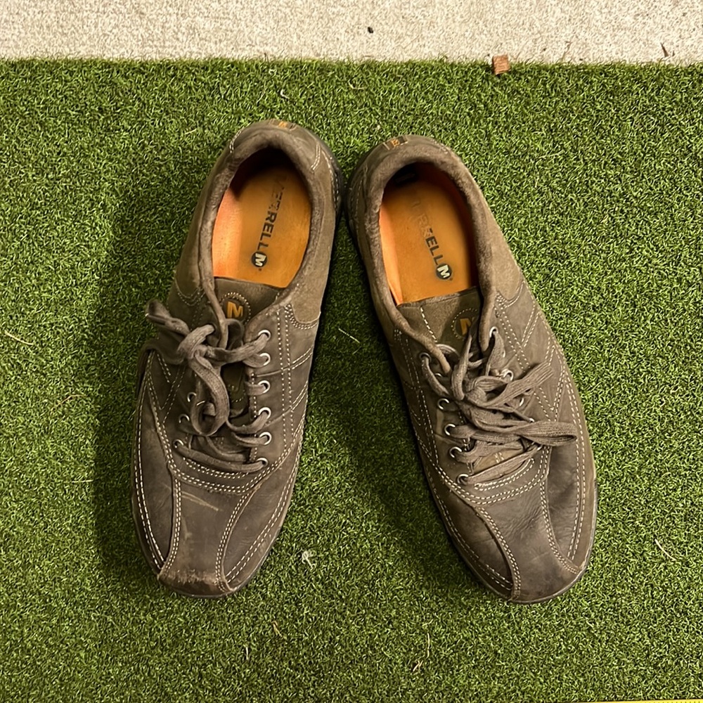 Merrell casual/hikers. EUC!!